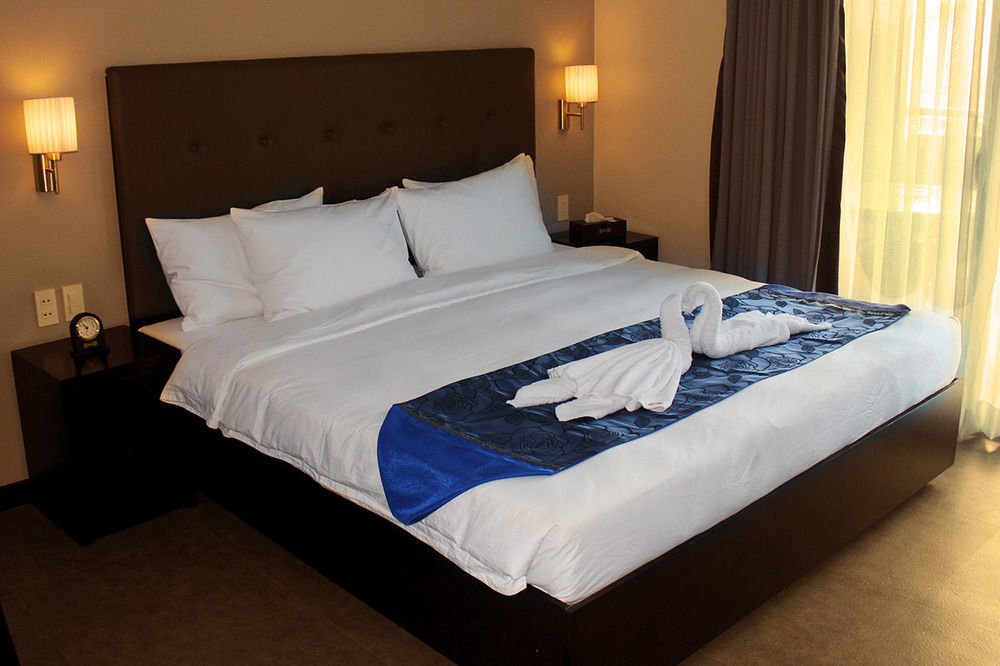 Sun Plaza Subic Hotel Olongapo Ngoại thất bức ảnh