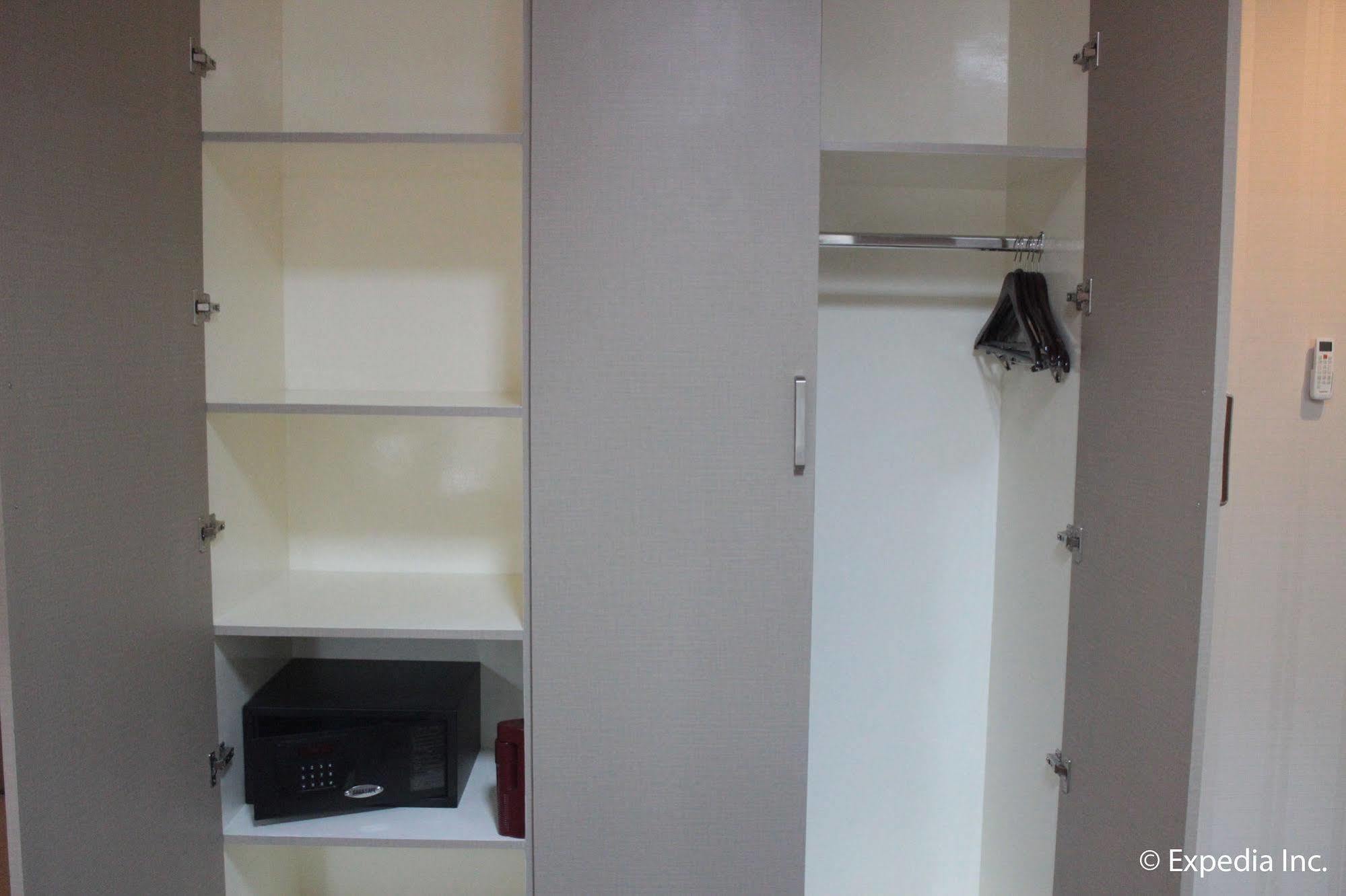 Sun Plaza Subic Hotel Olongapo Ngoại thất bức ảnh