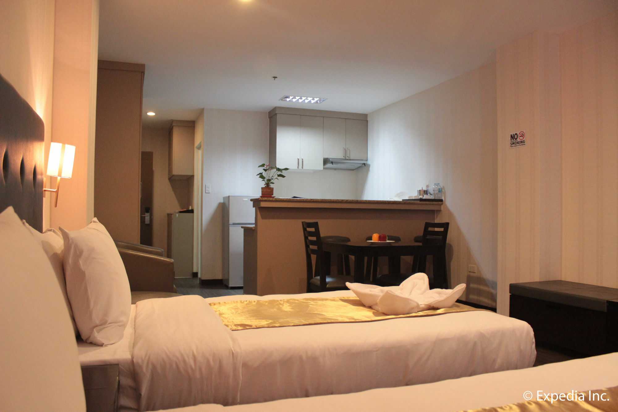 Sun Plaza Subic Hotel Olongapo Ngoại thất bức ảnh