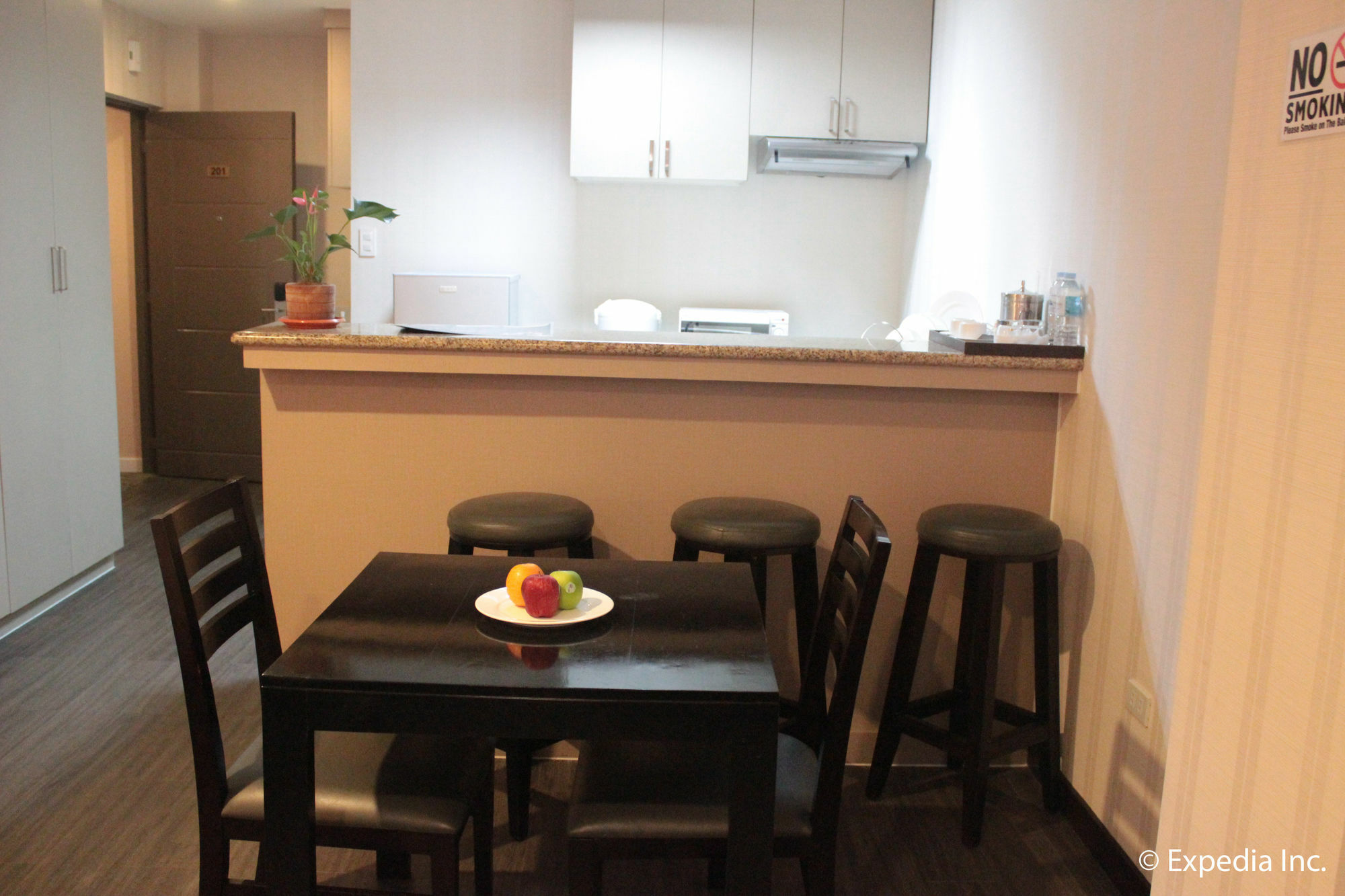Sun Plaza Subic Hotel Olongapo Ngoại thất bức ảnh